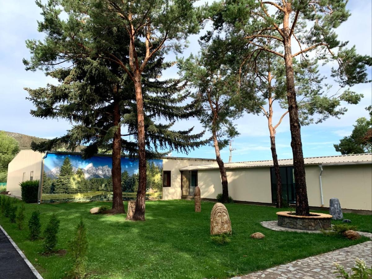 My Hotel Karakol Bagian luar foto